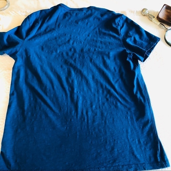 Calvin Klein Tee Shirt Cobalt Blue Logo Short Sleeve Men's size Medium - Picture 9 of 9